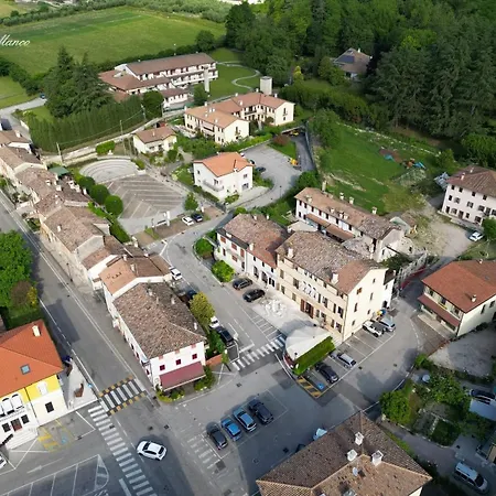 ホテル Posta Cavaso del Tomba